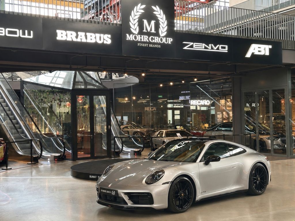 Porsche 992