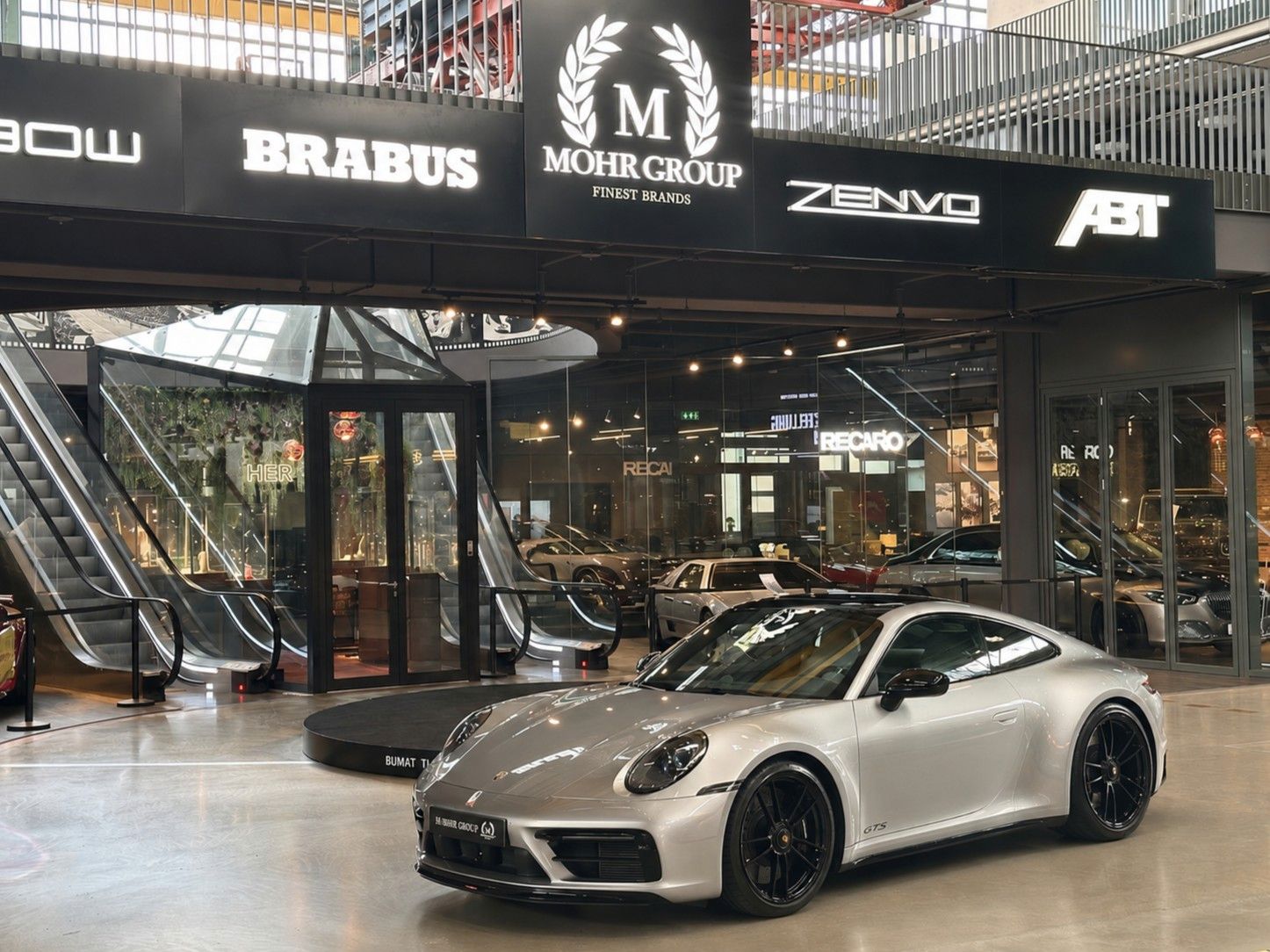 PORSCHE 911 Carrera 4 GTS/PTV PLUS/Chrono/Bose/Approved