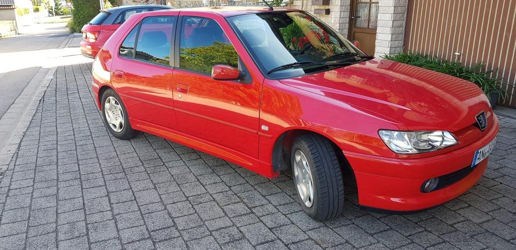 Peugeot 306 Style in Rot