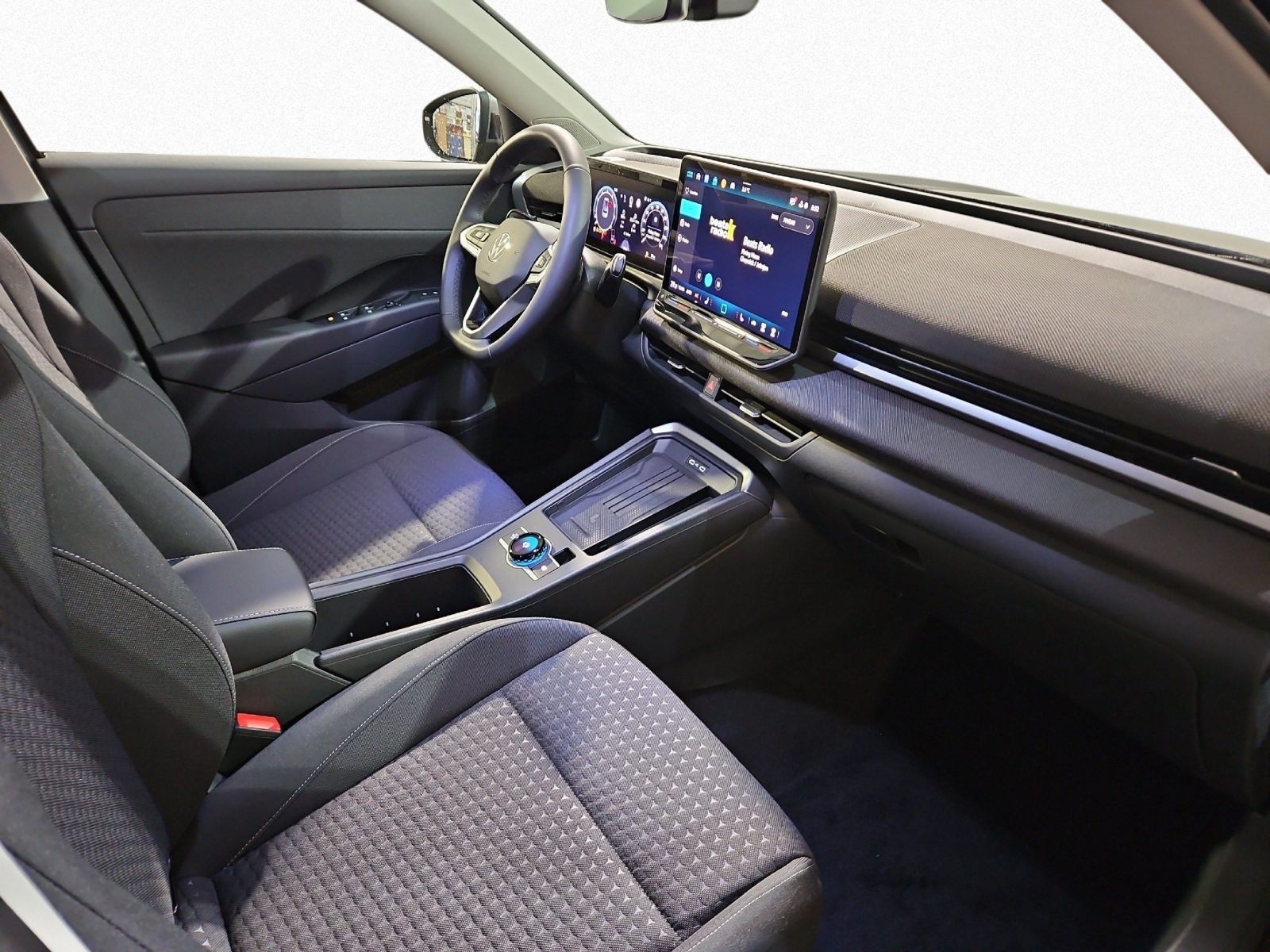 Volkswagen T-Roc - Bild 16