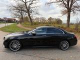 Mercedes-Benz E 220 d 4MATIC AMG Line Autom. AMG Line - Mercedes-Benz E 220 Gebrauchtwagen in Lübeck