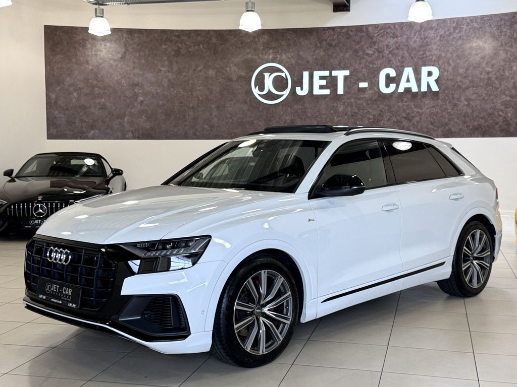 Image of Audi Q8