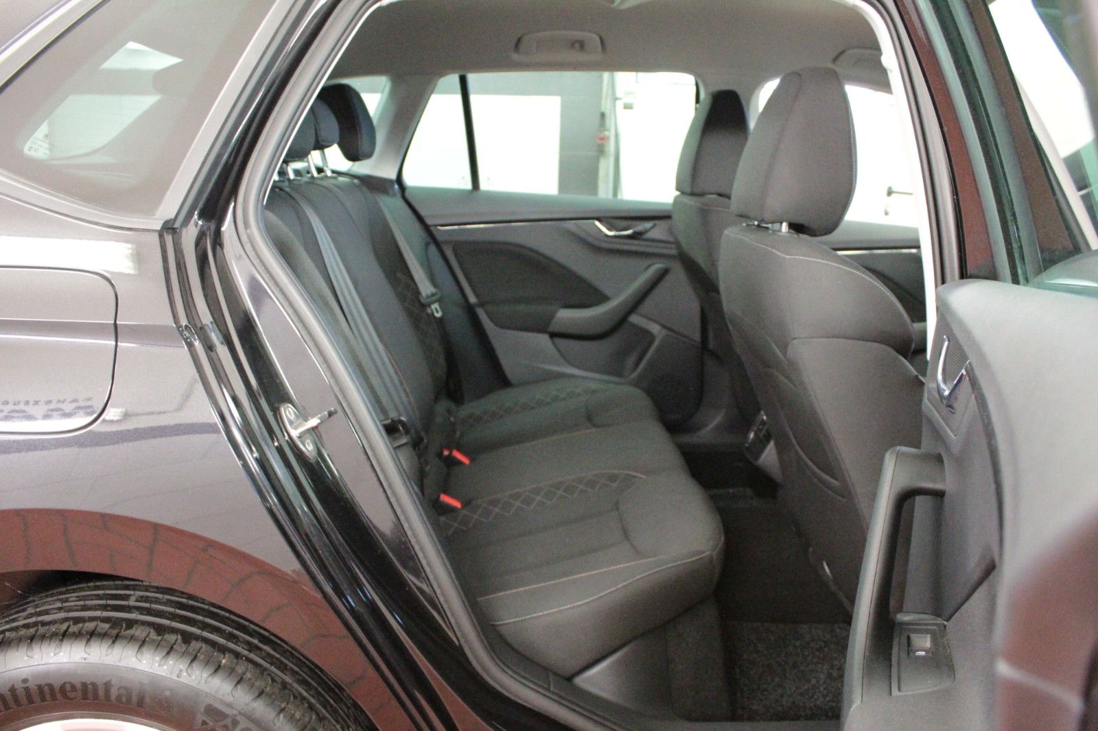 Fahrzeugabbildung SKODA Kamiq 1.0 TSI 85kW Ambition *Winterräder Alu*
