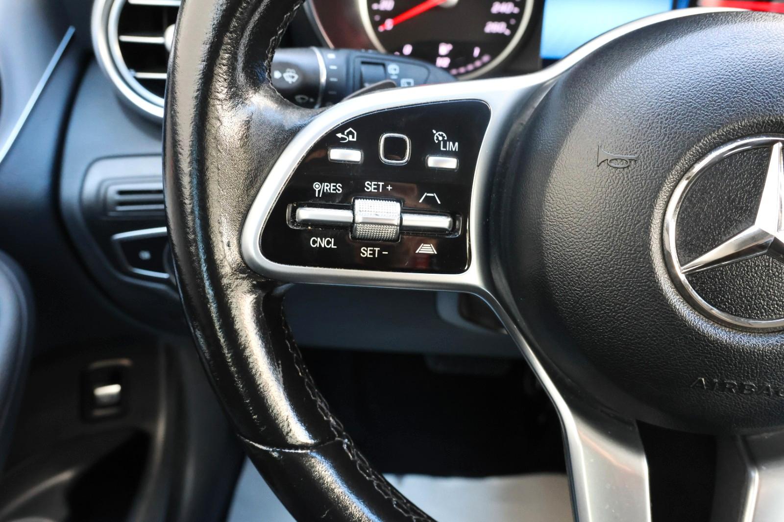 Mercedes-Benz GLC 300 d 4Matic 1Hand KAM MBUX LED TOT Verkzerk