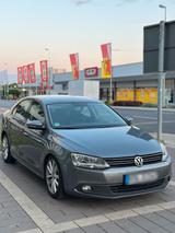 Volkswagen Jetta 1.6 TDI 105 PS  Sparsam - Volkswagen Jetta in Frankfurt (Main)
