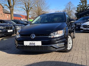 Volkswagen Golf - 1