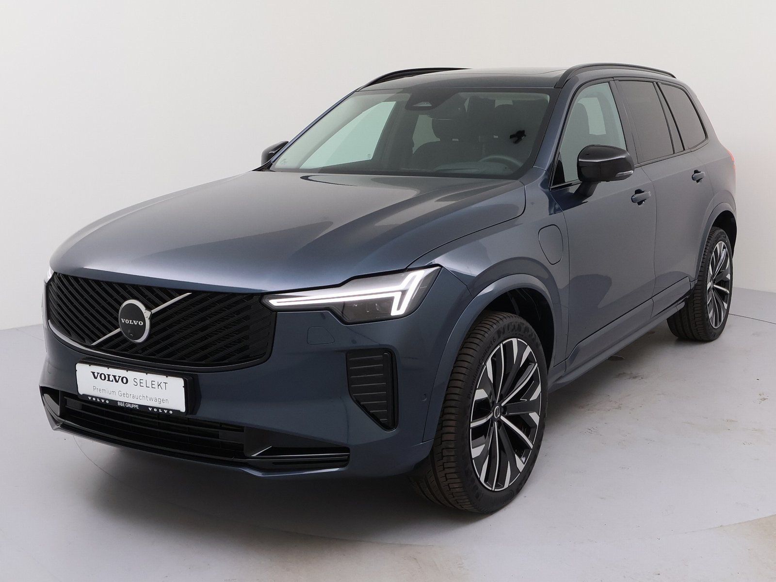 Volvo XC90 T8 Plus Dark Recharge Plug-In Hybrid AWD foto 1