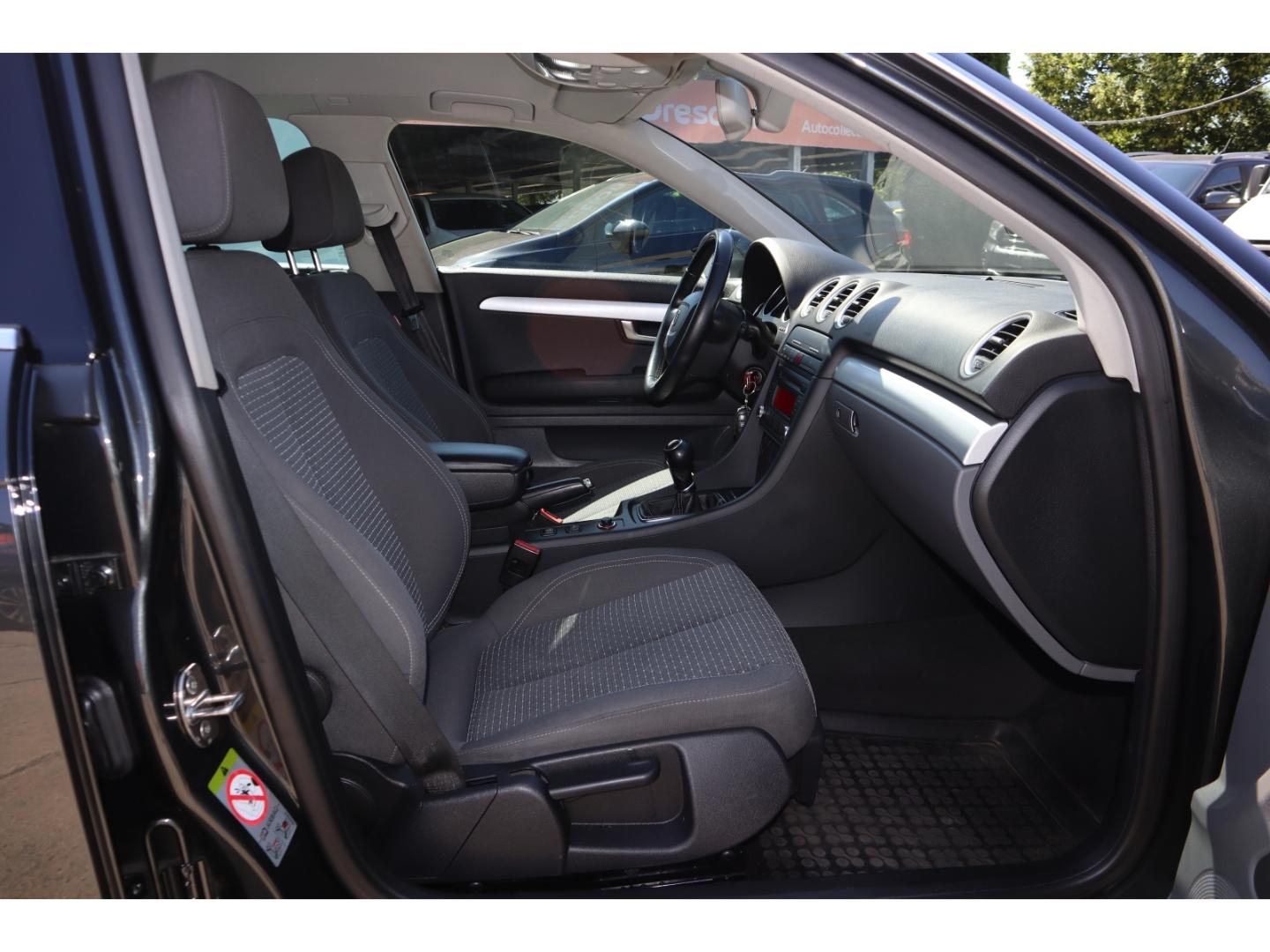 Seat Exeo 2012 — photo 17