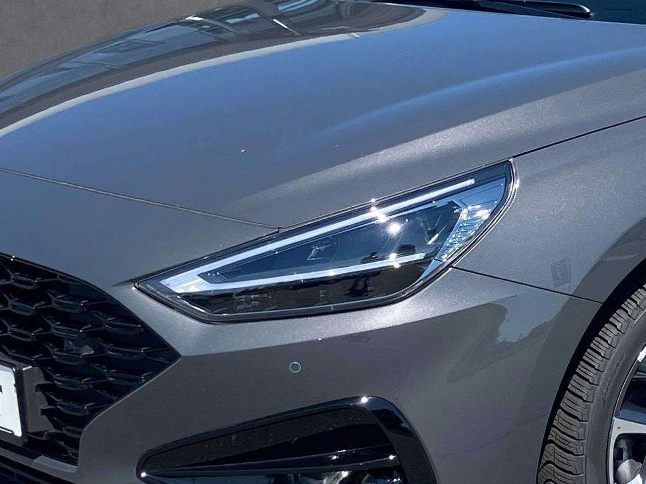 Fahrzeugabbildung Hyundai i30 DCT ADVANTAGE NAVI*LED*2Z-KLI*CARPL*SHZ*LHZ*
