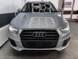Audi Q3 BASIS 1.4TFSI AHK XENON TEMPOMAT SHZ PDC 1... - silberne Audi Q3