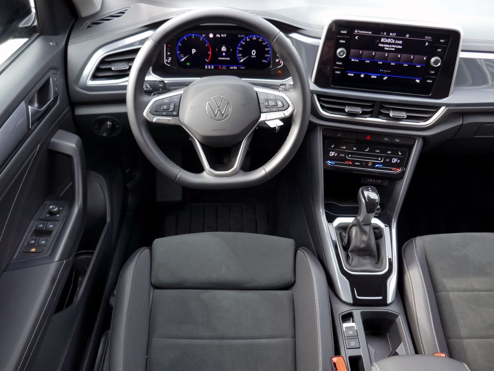 Fahrzeugabbildung Volkswagen T-Roc Style 1.5 TSI DSG | LED AHK PDC ACC