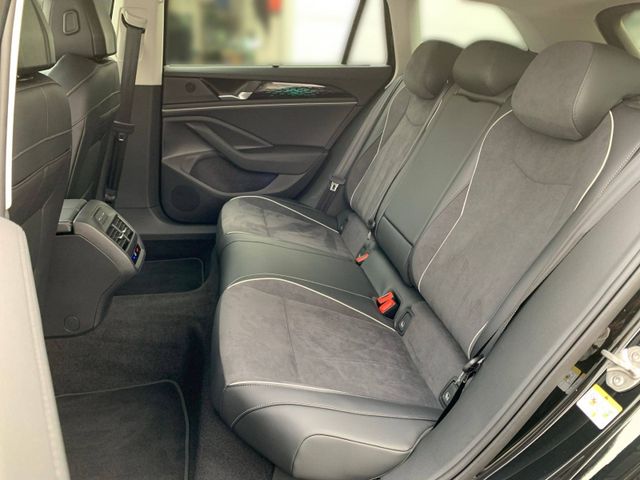 Passat Variant 2.0 TDI DSG ELEGANCE +AHK+KAMERA+