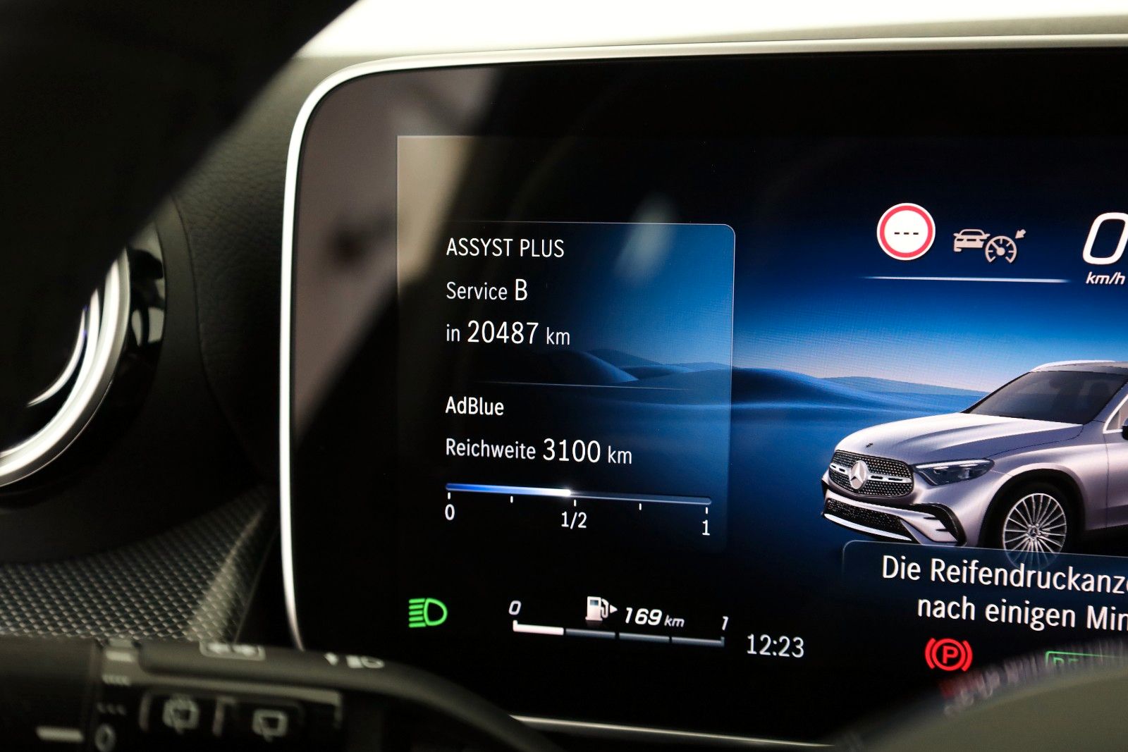 Fahrzeugabbildung Mercedes-Benz GLC 300 de 4M Avantgarde,Leder,Navi,360°,AHK,+WR