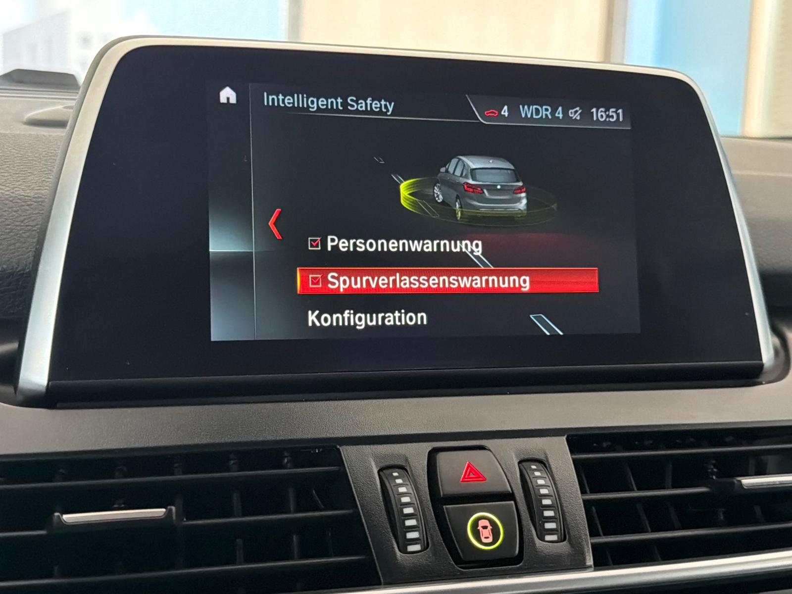 BMW 225 XE*LUXURY*PANO*LEDER*KAM*HARMAN*MEMORY*KEY*