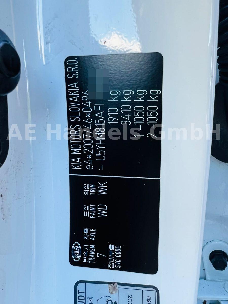 Kia cee'd 2014 — photo 16