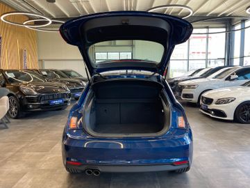 Audi A1 Sportback sport Aut.*1.HAND*BI-XENON*NAVI*PDC