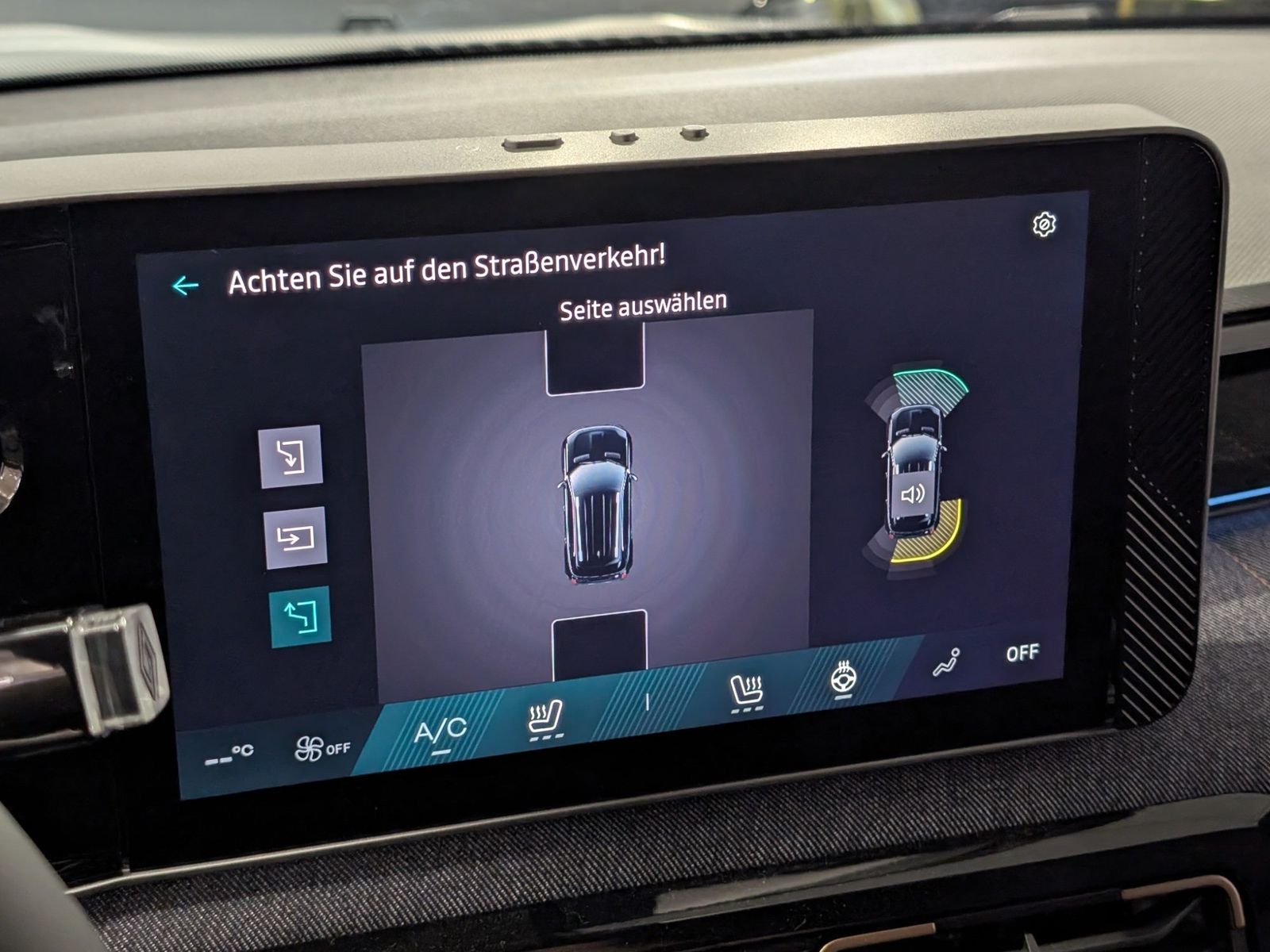 RENAULT R 4 E-Tech Elektrisch Techno 150 Comfort Range – Bild 19