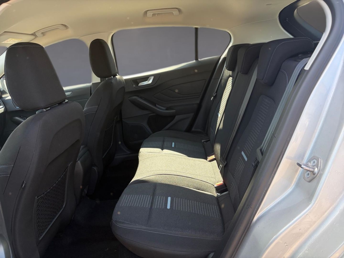 Fahrzeugabbildung Ford Focus Lim. Active, AT,AHK,Winterpaket,Navi