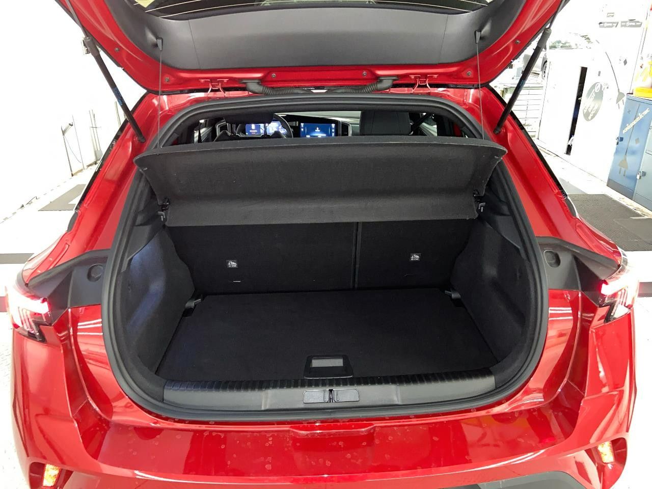 Fahrzeugabbildung Opel Mokka Ultimate Automatik/Navi/Massagesitz!