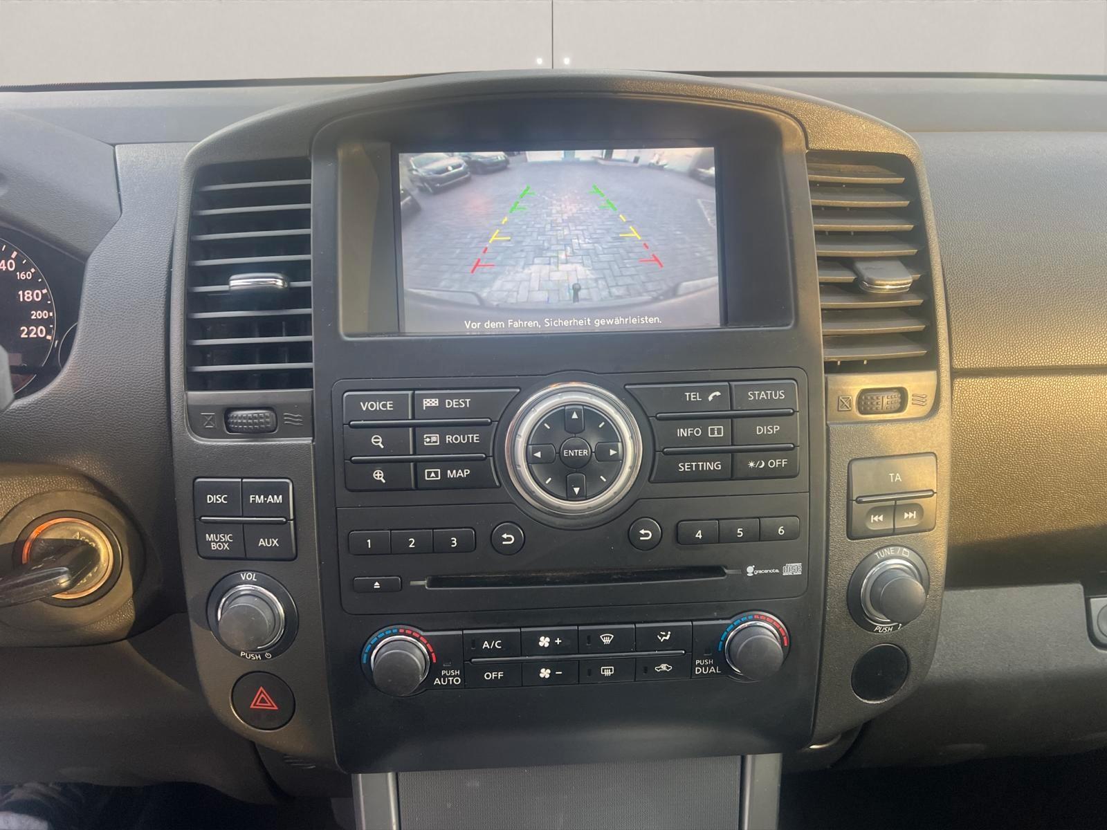 NISSAN NAVARA 3.0 V6 DCI 231 CH 4X4 DOUBLE CAB LE BVA – CUIR – TOIT OUVRANT – BOSE – CAMÉRA