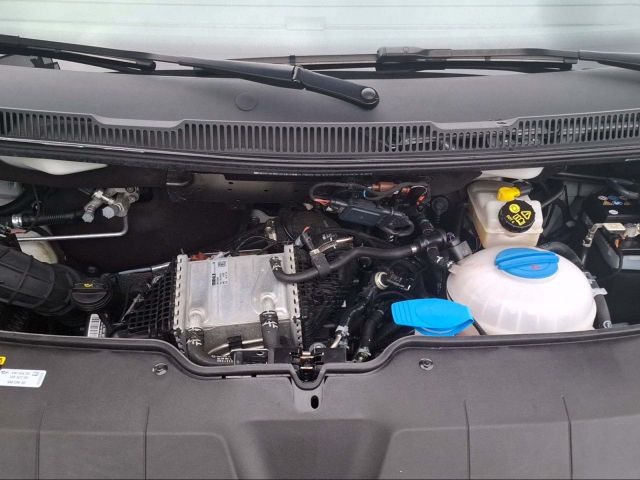 T6.1 KOMBI 2.0 TDI KR 9-SITZE+LED+CAM+APP