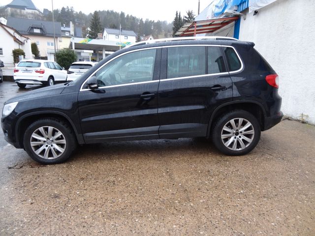 Fahrzeugabbildung Volkswagen Tiguan Sport & Style 4Motion/AHK/2.Hd/Xenon/DSG