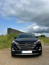 Hyundai TUCSON 1.6 T-GDI Premium 4WD DCT Premium 8Fach B - Hyundai TUCSON von privat