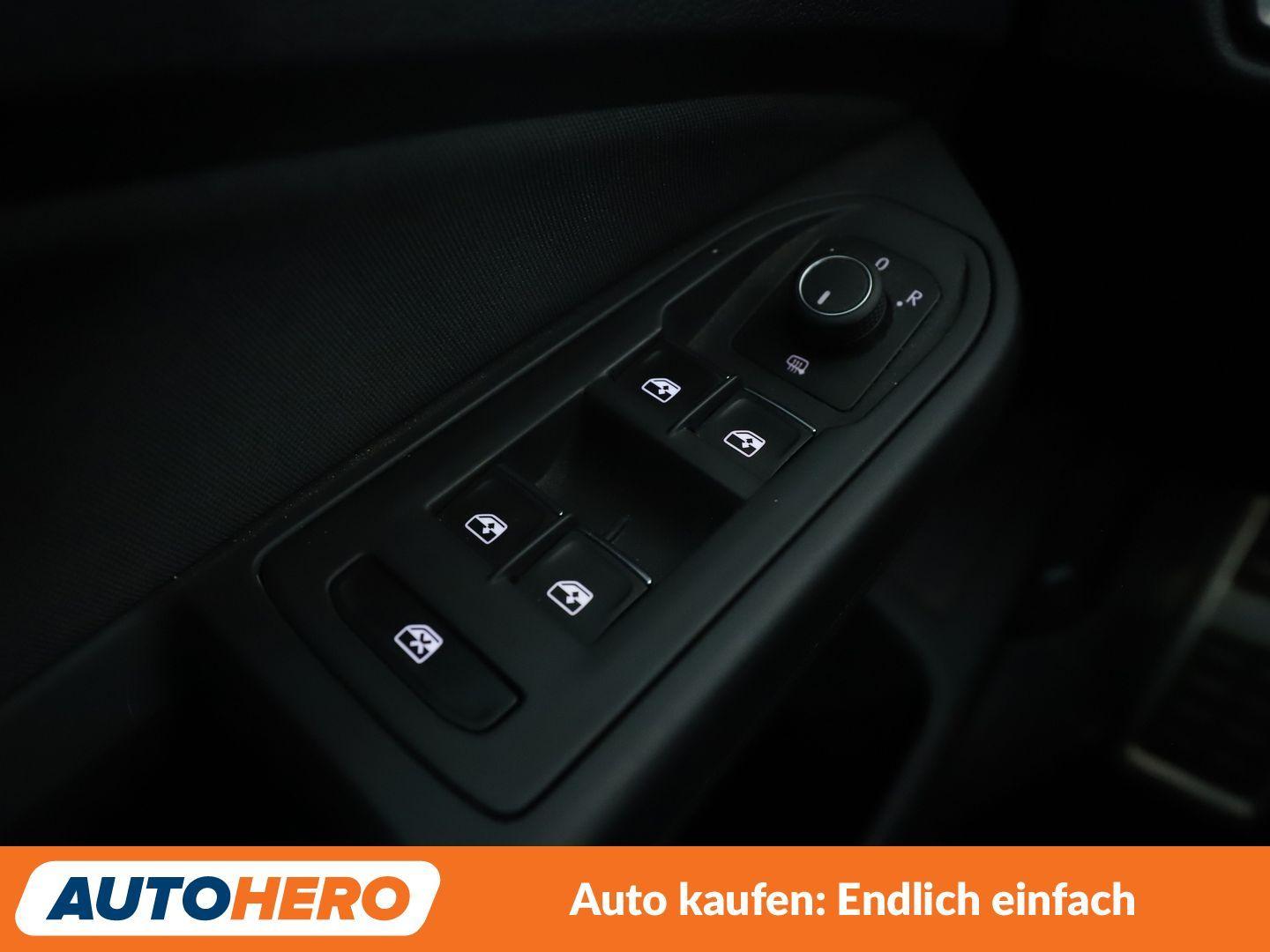 Volkswagen Golf VIII 1.5 TSI ACT Active*NAV*ACC*PDC*SHZ*BT*, миниатюра 24