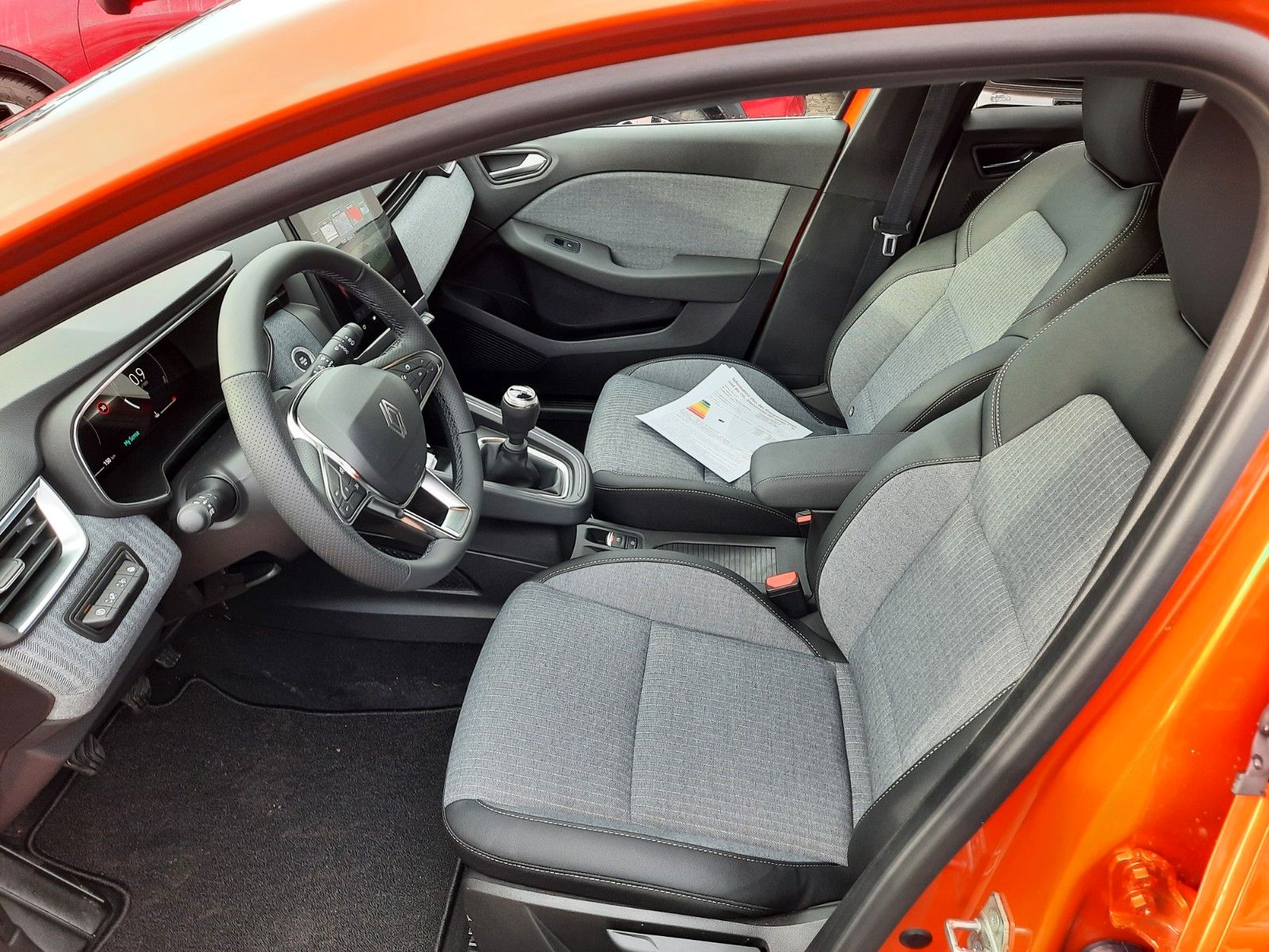 Renault Clio - Bild 8