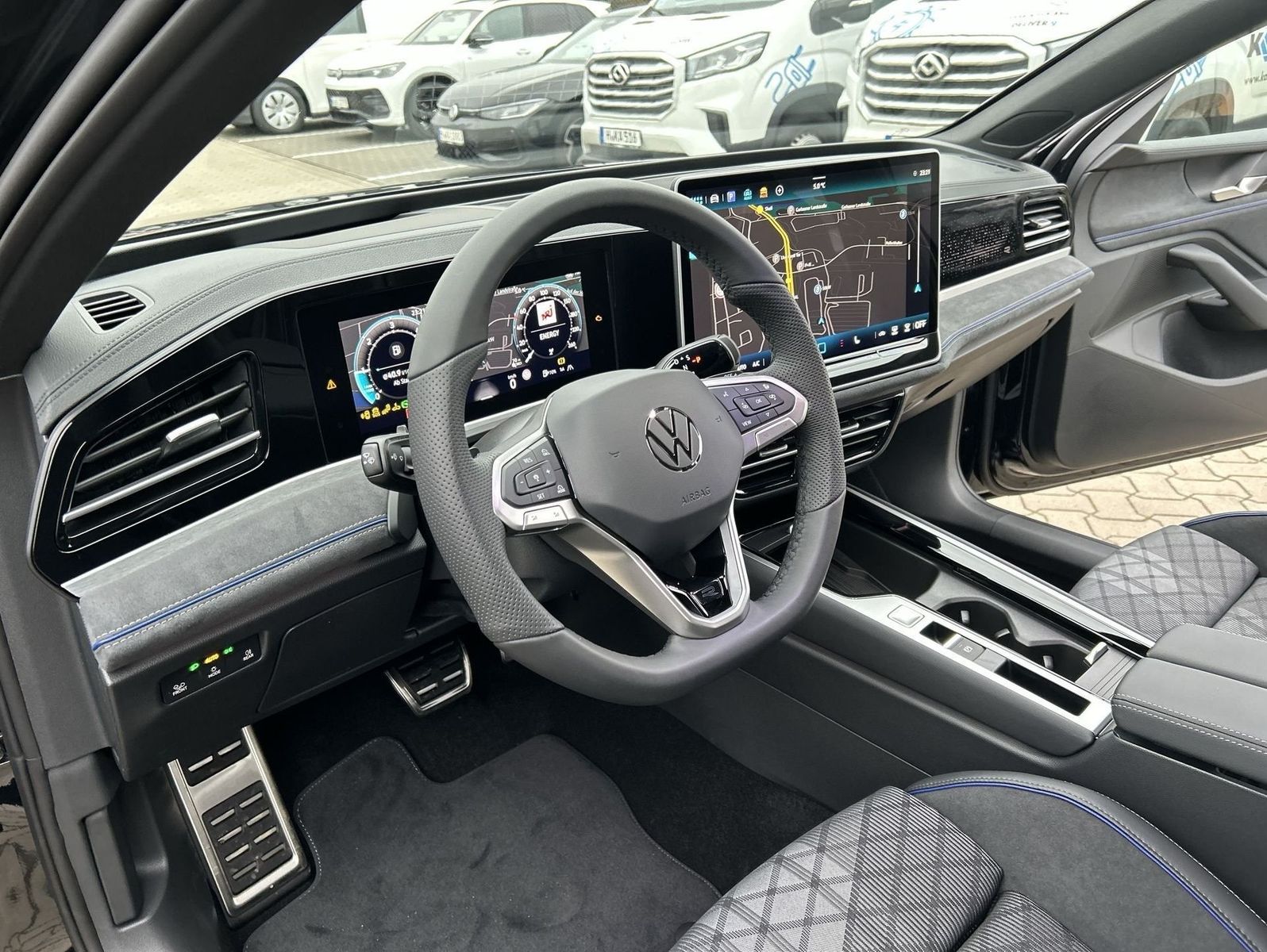 Volkswagen Passat - Bild 13