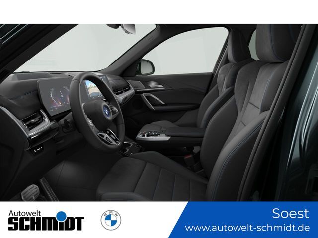 BMW iX1 eDrive20 M Sportpaket Pro UPE 65.210 EUR imagem 3