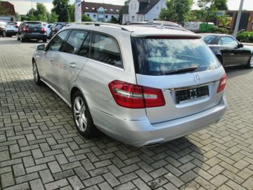 Mercedes E 220 - 3