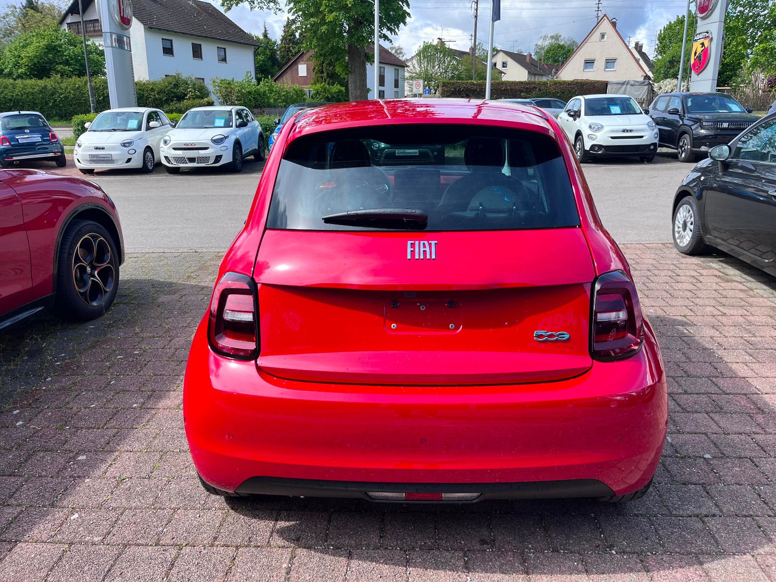Fahrzeugabbildung Fiat 500e 500 e La Prima