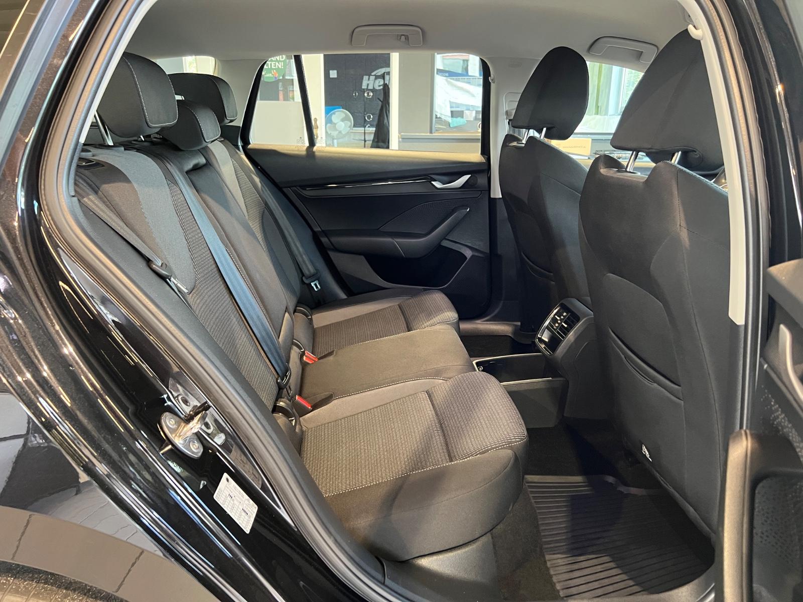 Skoda Octavia Combi 2.0 TDI, миниатюра 17