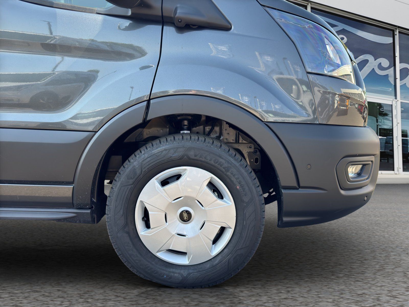 Fahrzeugabbildung Ford Transit  350 L3 Trend