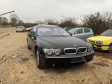 BMW 760i A - - schwarze BMW 760