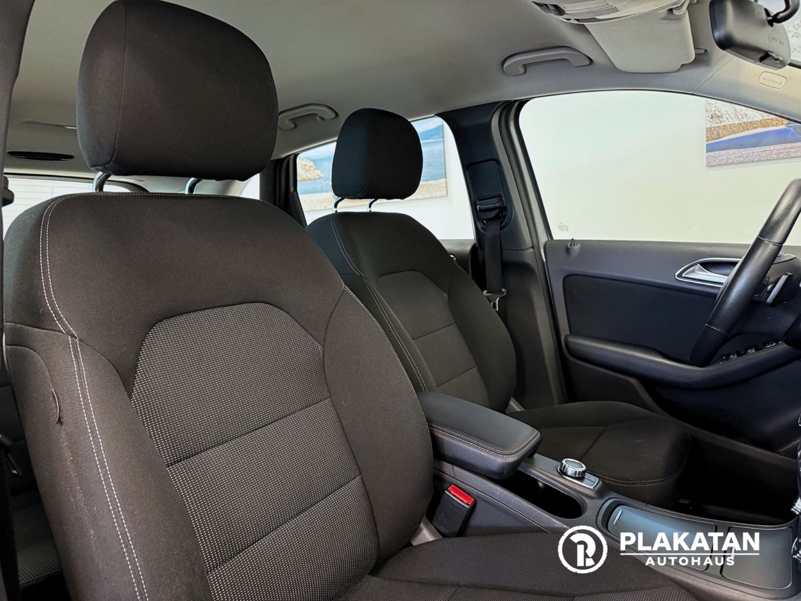 Fahrzeugabbildung Mercedes-Benz B 200 Navi Bi-Xenon Tempomat 1Hand