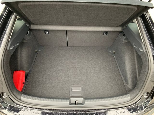 Fahrzeugabbildung Volkswagen Taigo 1,0 TSI DSG GOAL AHK SHZ APP CONNECT DAB P