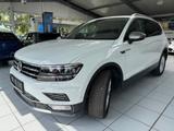 Volkswagen Tiguan Allspace/HIGHL/7SITZ/DSG/PANO/KAME/NAVI/A - VW Tiguan Allspace Gebrauchtwagen in Stuttgart