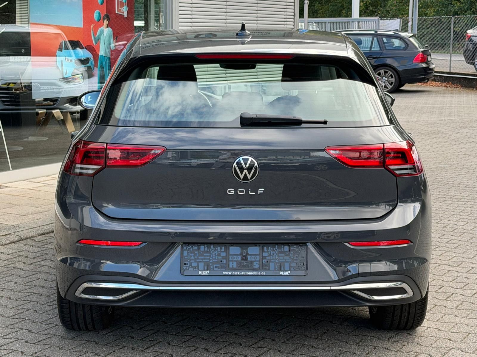 Fahrzeugabbildung Volkswagen Golf 2.0 TDI Style DSG >ALCANT+MEMO+LED+SHZ+ACC+