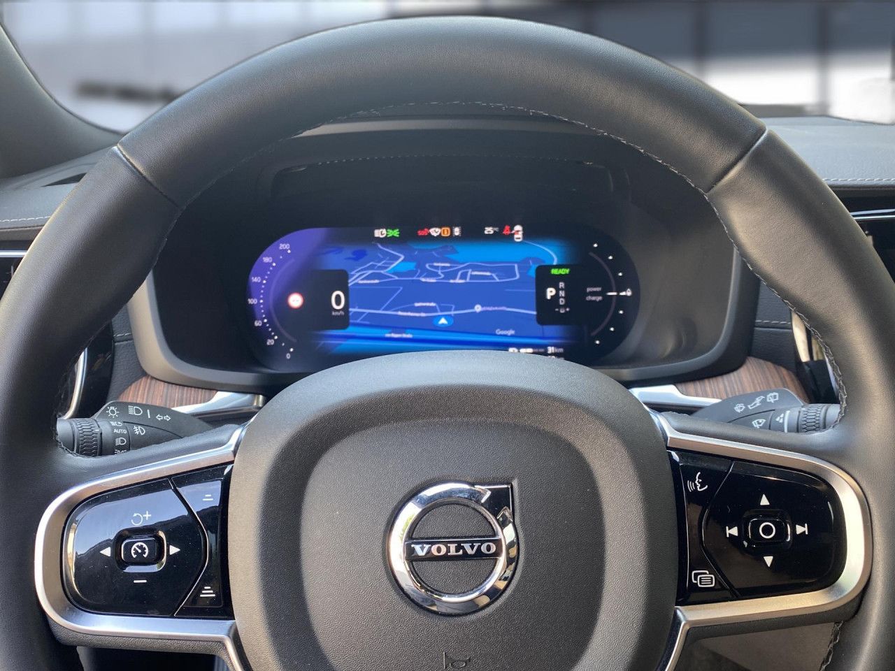 Volvo V60 Ultra Dark Recharge Plug-In Hybrid AWD Navi foto 14