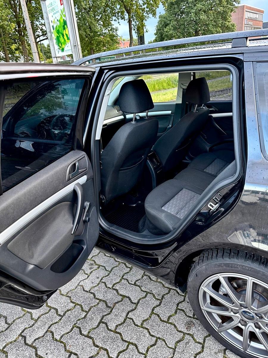 Skoda Octavia 2009 — photo 8