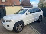 Jeep Grand Cherokee 3.0l V6 MultiJet 184kW Overla... - Jeep Gebrauchtwagen in Köln