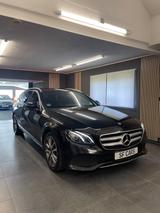 Mercedes-Benz E200 4Matic *7-Sitzer*Leder*Schiebedach*Temp*LED - Mercedes E-Klasse 7-Sitzer