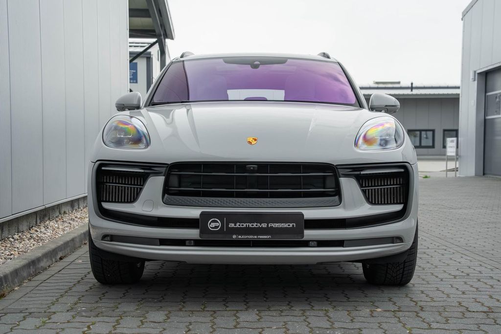 Image of Porsche Macan
