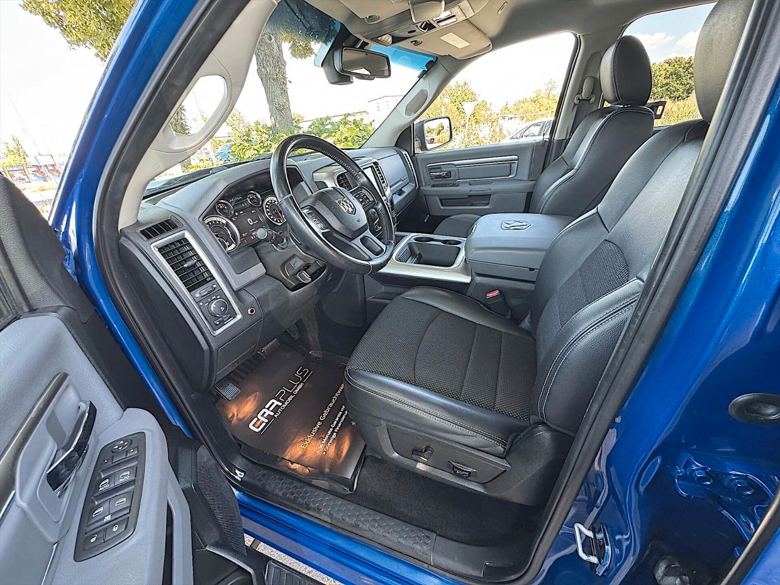 Fahrzeugabbildung Dodge RAM 5.7 V8 HEMI Sport NIGHT Body Lift 4x4 LED