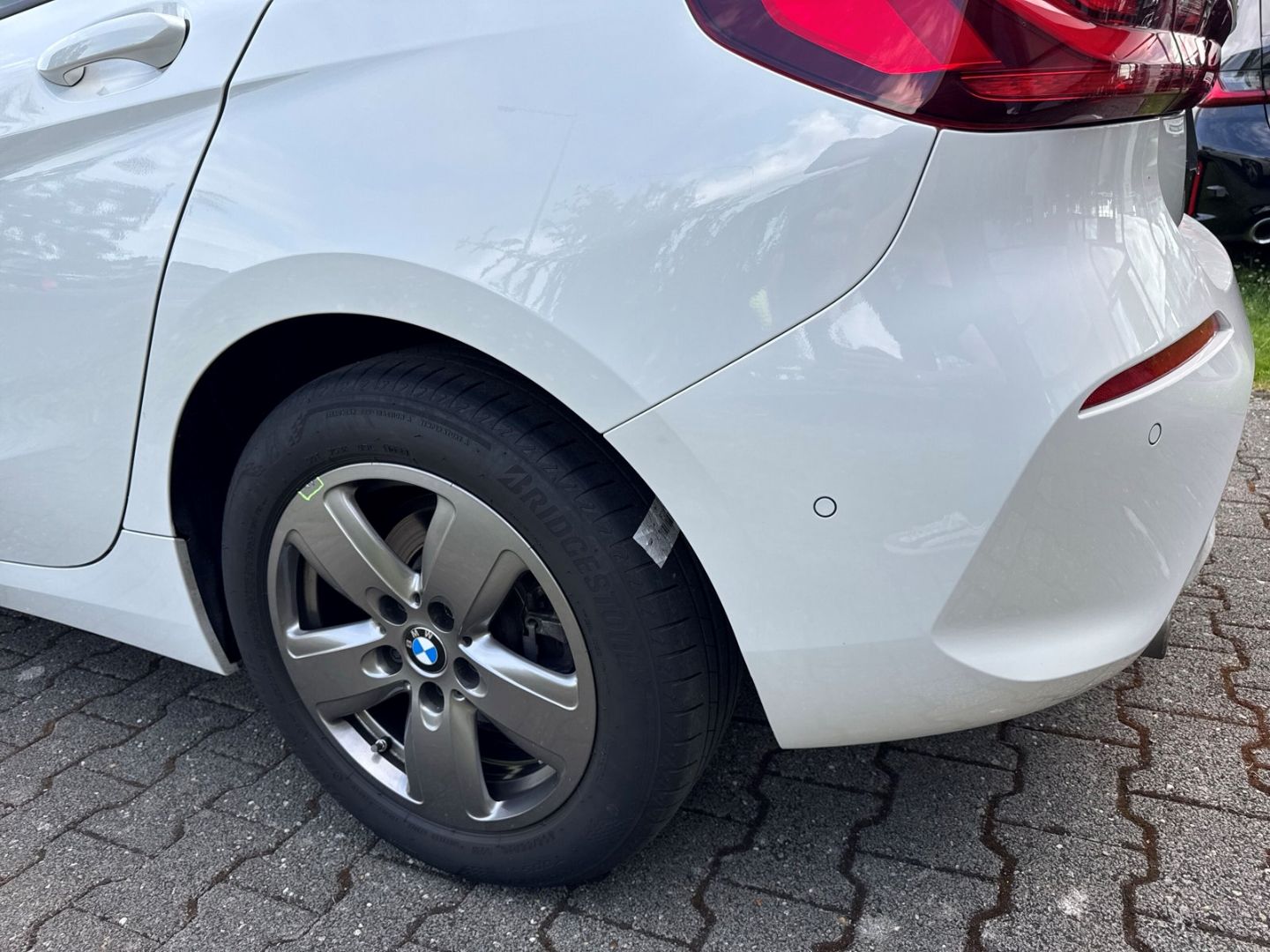 BMW 118 i Advantage Driving Assitant Fernlichtassist foto 18