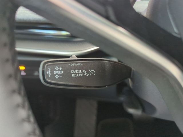 Fahrzeugabbildung SKODA Superb Combi 1.5 TSI iV DSG Selection AHK NAVI W