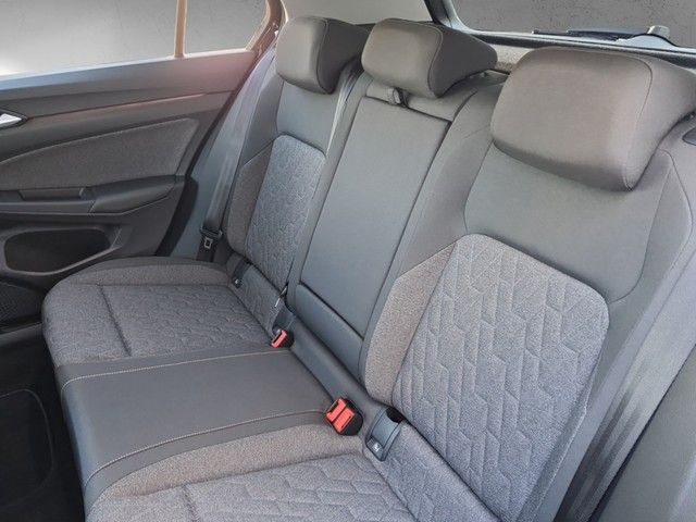 Fahrzeugabbildung Volkswagen Golf VIII TSI Move Kamera Navi LED VC