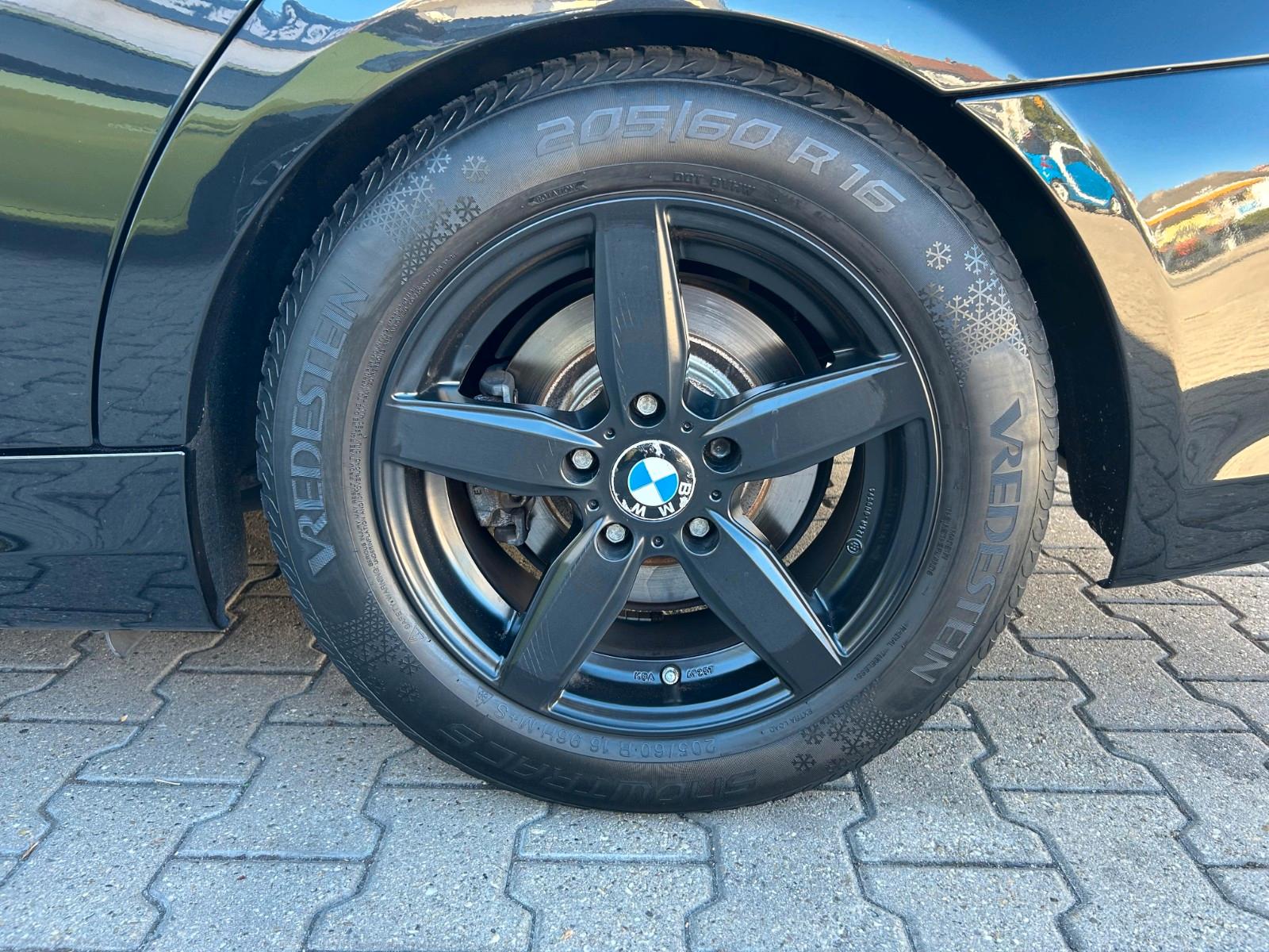 BMW 320i 2.0 170ch PACK M BVM Shadow line Sièges sport Toit ouvrant - 2EME MAIN